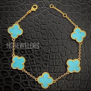 5 Motif Clover Bracelet